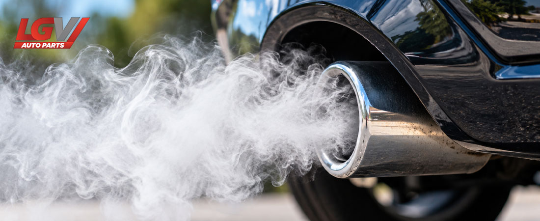 ¿Qué significa el color del humo que sale del escape? Blanco, azul o negro